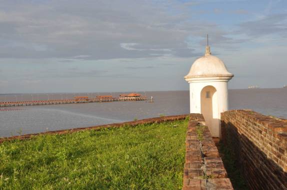 Fortaleza de São José, vigiando o Rio Amazonas, em Macapá - AP